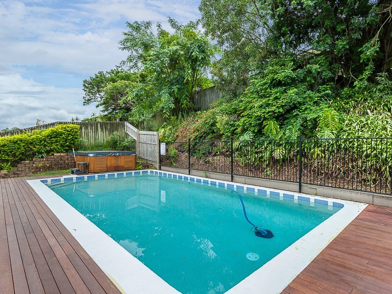 14 Eastment Street, Bardon QLD 4065