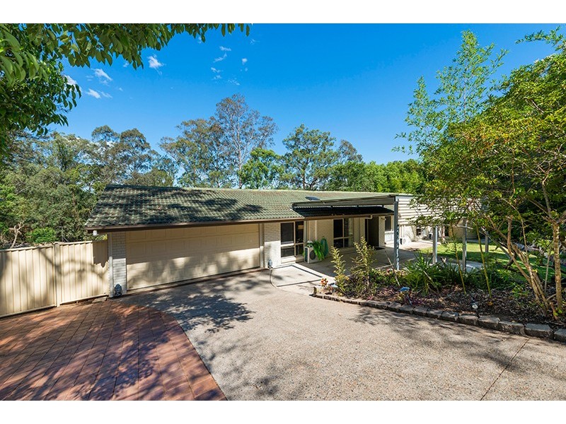 75 Kersley Road, Kenmore QLD 4069