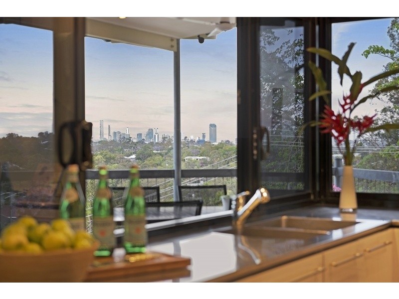 6 Jenkinson Street, Indooroopilly QLD 4068