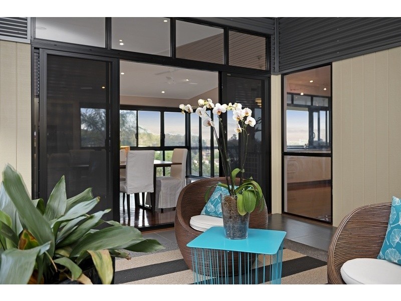 6 Jenkinson Street, Indooroopilly QLD 4068