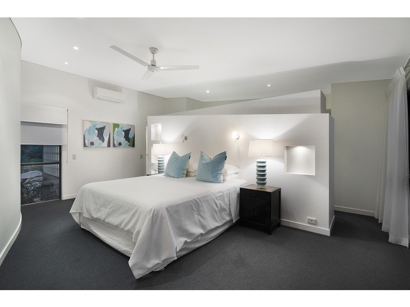 6 Jenkinson Street, Indooroopilly QLD 4068