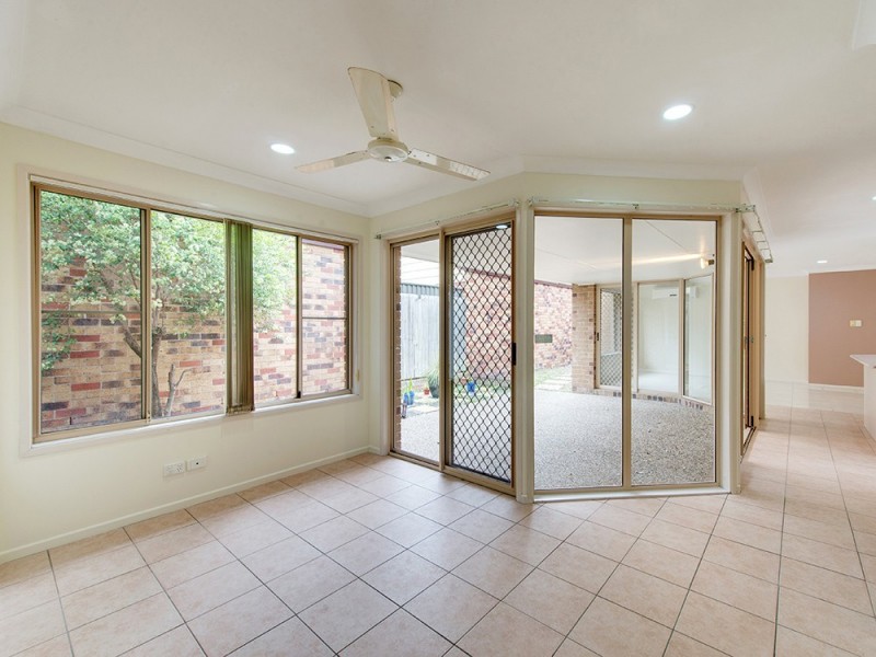 46 Scarlet Place, Forest Lake QLD 4078