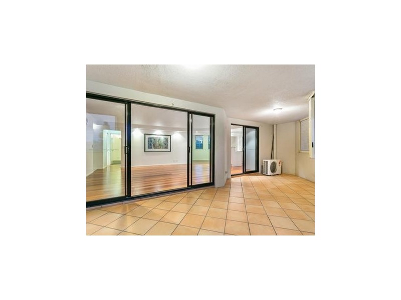 6/523 Coronation Drive, Toowong QLD 4066