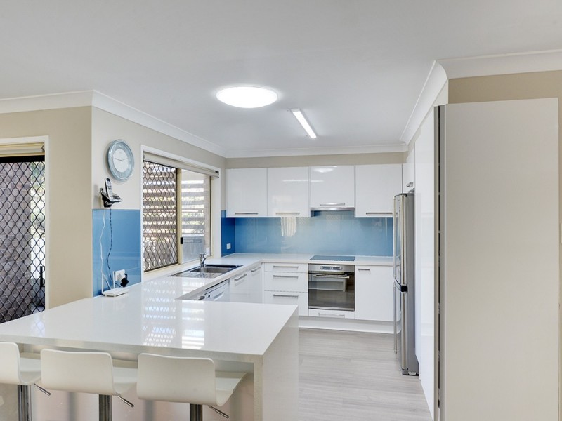 10 Elderslie Place, Forest Lake QLD 4078