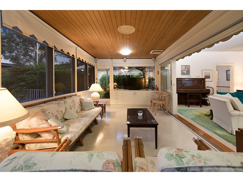 48 Gilgandra Street, Indooroopilly QLD 4068