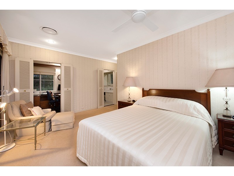 48 Gilgandra Street, Indooroopilly QLD 4068