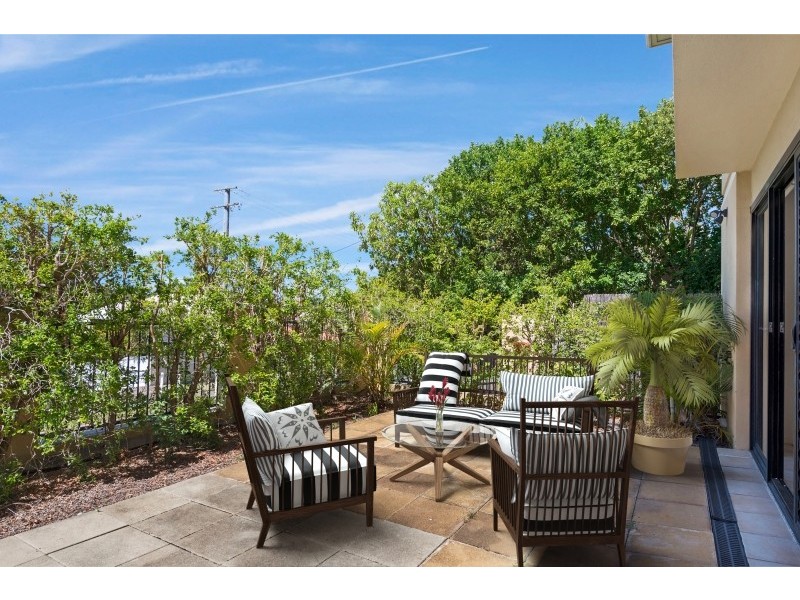 1/31. Sisley Street, St Lucia QLD 4067