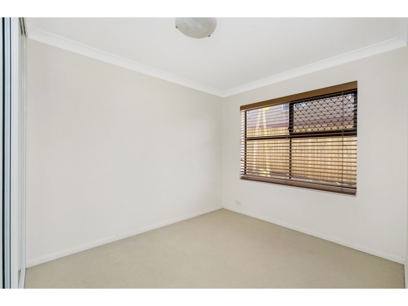 1/31. Sisley Street, St Lucia QLD 4067