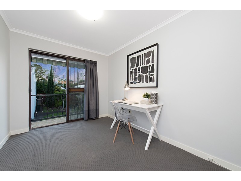 1/120 Station Road, Indooroopilly QLD 4068