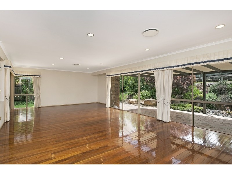 30 Drysdale Cres, Brookfield QLD 4069