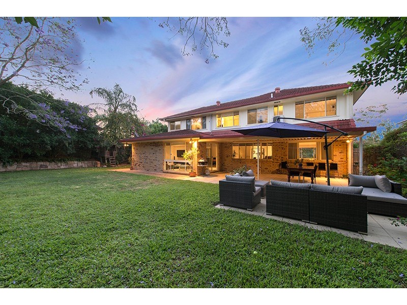 7 Boyd Terrace, Brookfield QLD 4069