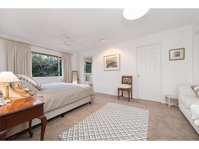 7 Boyd Terrace, Brookfield QLD 4069