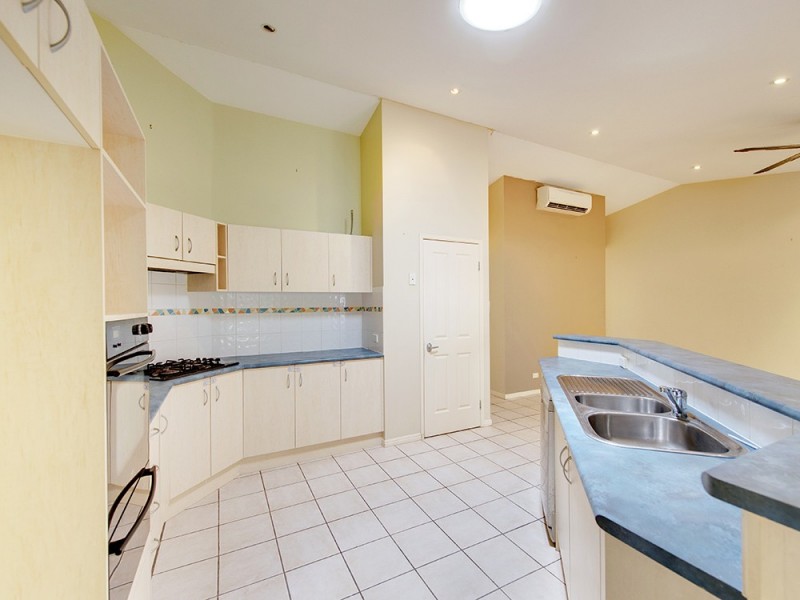 26 Kondalilla Pde, Forest Lake QLD 4078