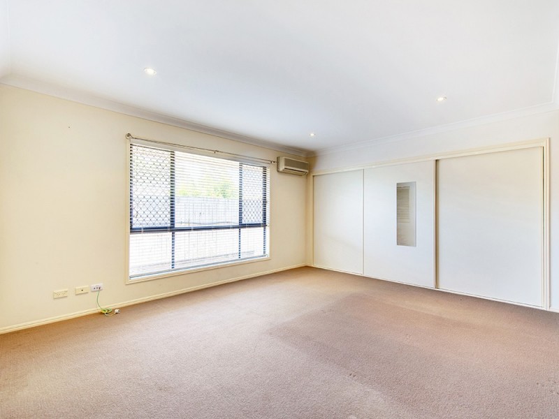 26 Kondalilla Pde, Forest Lake QLD 4078