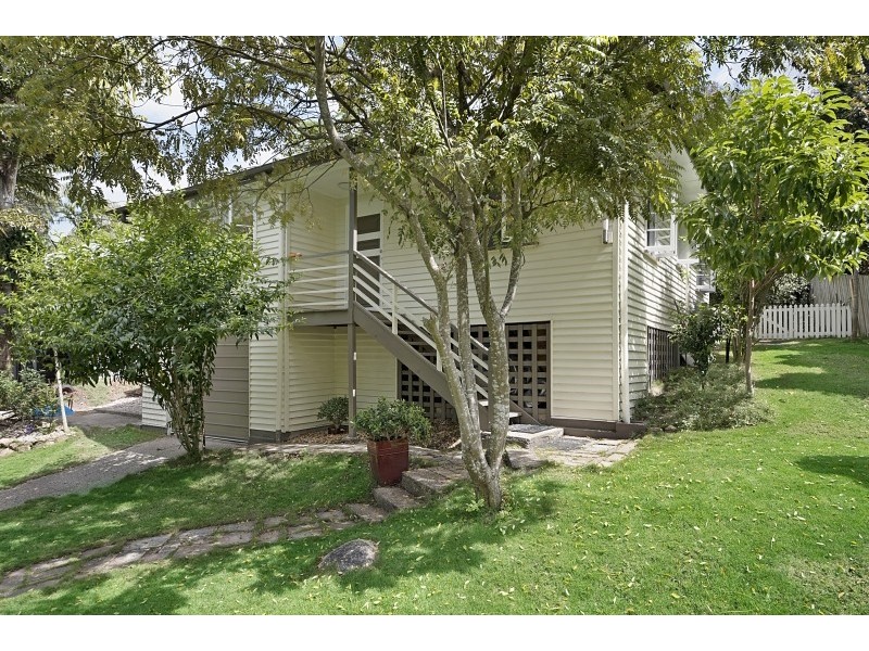 133 Royal Parade, Ashgrove QLD 4060