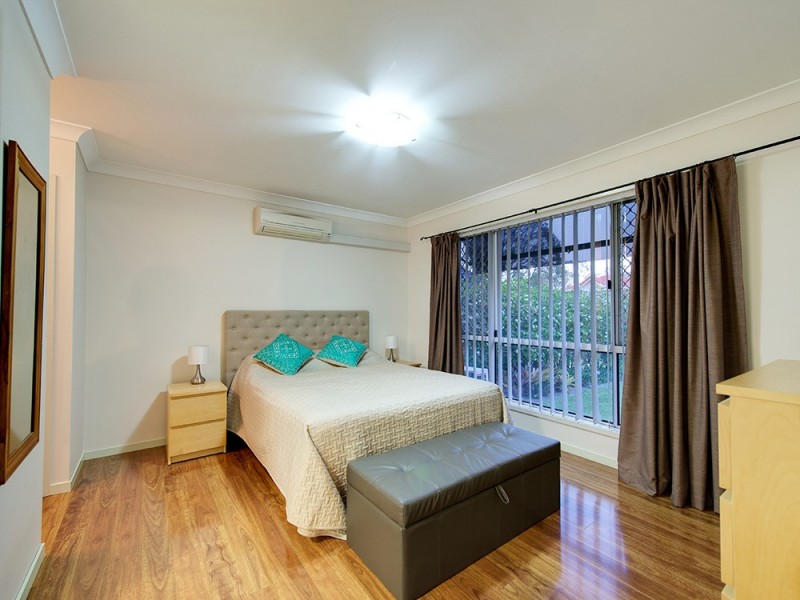 37 Clarendon Cct, Forest Lake QLD 4078