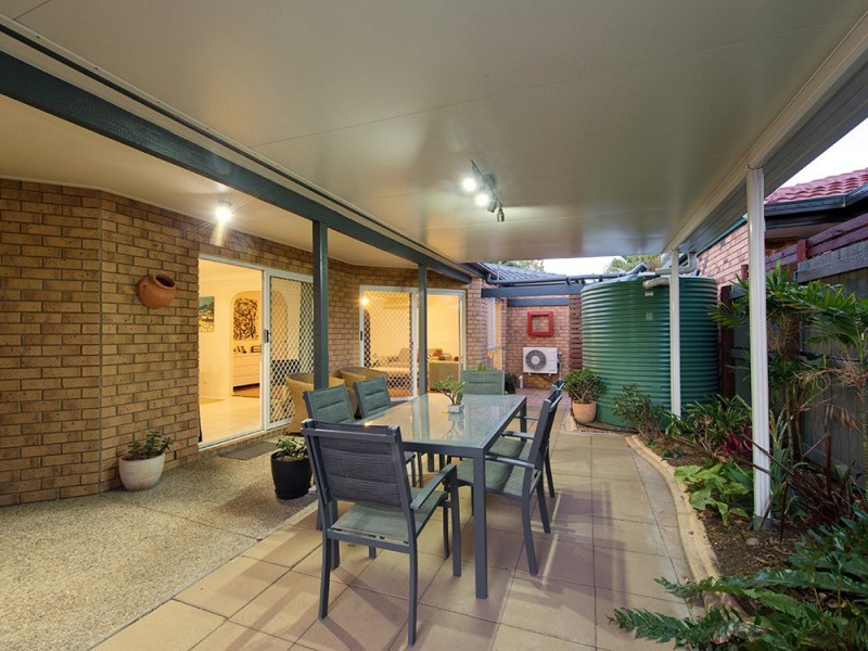 37 Clarendon Cct, Forest Lake QLD 4078