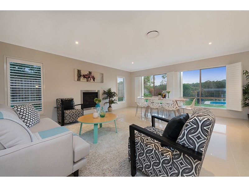 42 Sandpiper Avenue, North Lakes QLD 4509