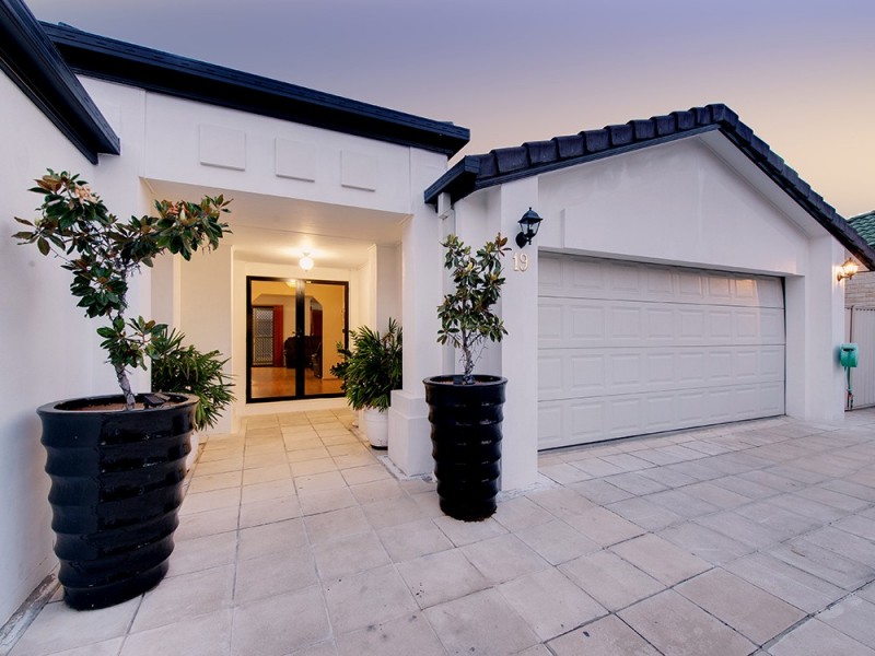 19 Ashton way, Forest Lake QLD 4078