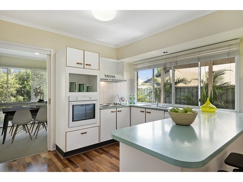 50 Avondale Road, Sinnamon Park QLD 4073