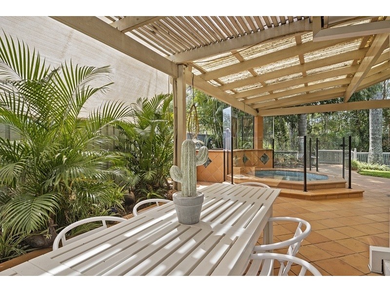 50 Avondale Road, Sinnamon Park QLD 4073