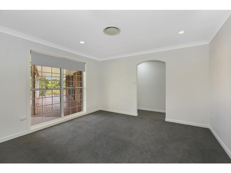 104 Creekside Street, Kenmore Hills QLD 4069