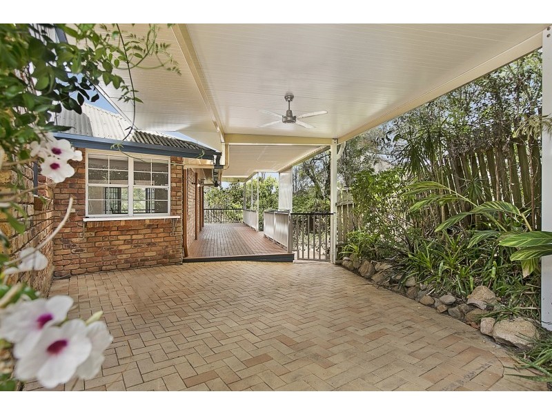 104 Creekside Street, Kenmore Hills QLD 4069