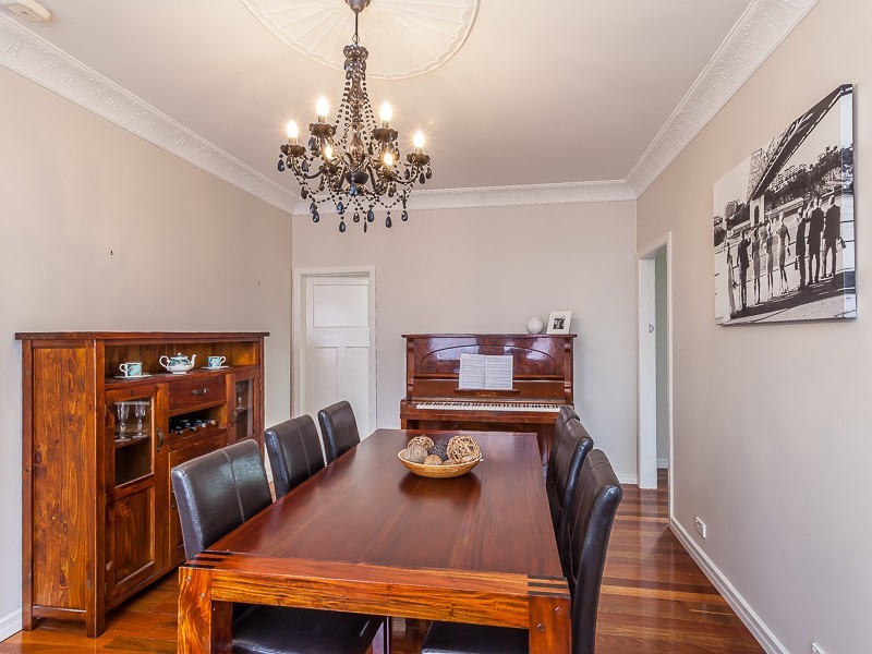 42 Accession Street, Bardon QLD 4065