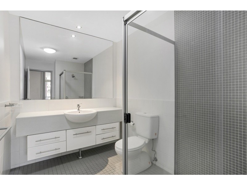 51/2 Campbell Street, Toowong QLD 4066