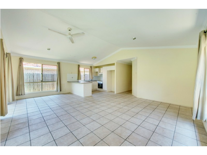 9 Merganser Pl, Forest Lake QLD 4078
