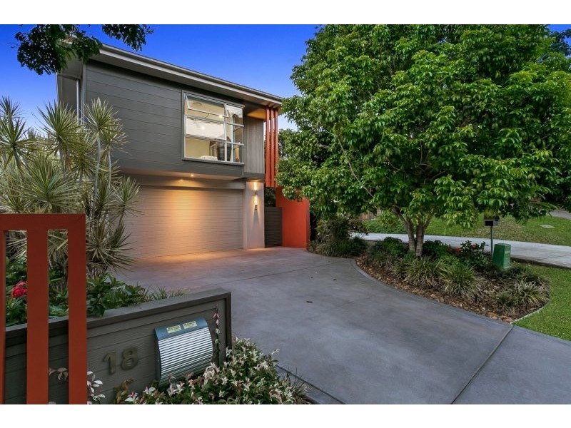 18 Nara Street, Kenmore QLD 4069