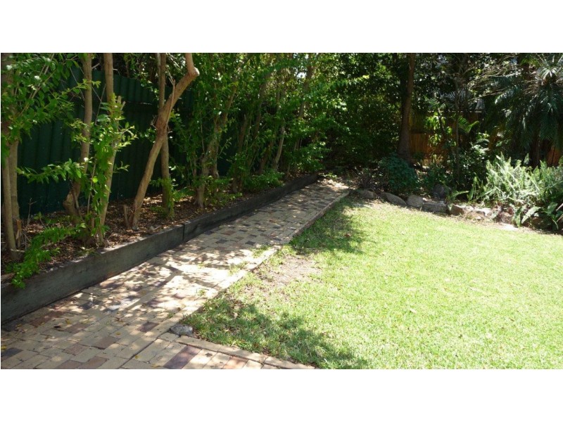 33 Erneton Street, Newmarket QLD 4051