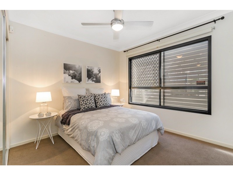 2/60 Sherwood Rd, Toowong QLD 4066