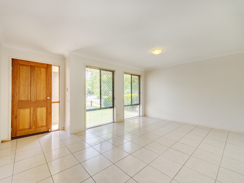 15 Savannah Pl, Forest Lake QLD 4078