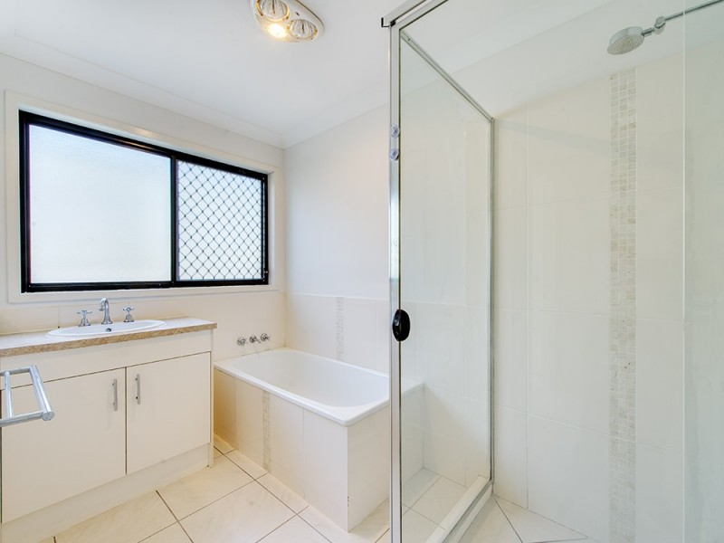 15 Savannah Pl, Forest Lake QLD 4078