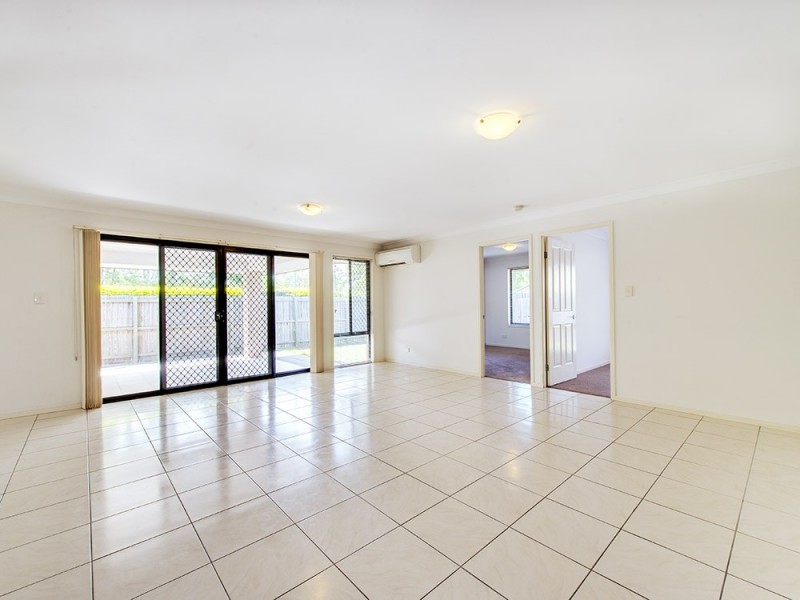 15 Savannah Pl, Forest Lake QLD 4078