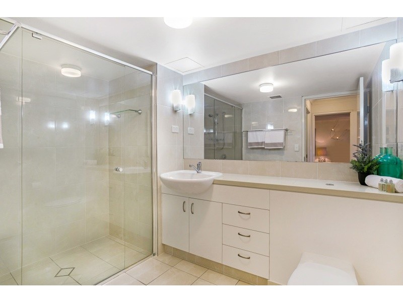 24/32 Dunmore Tce, Auchenflower QLD 4066