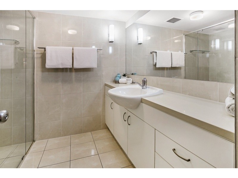24/32 Dunmore Tce, Auchenflower QLD 4066