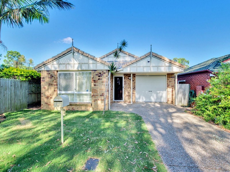 52 Laricina Cct, Forest Lake QLD 4078