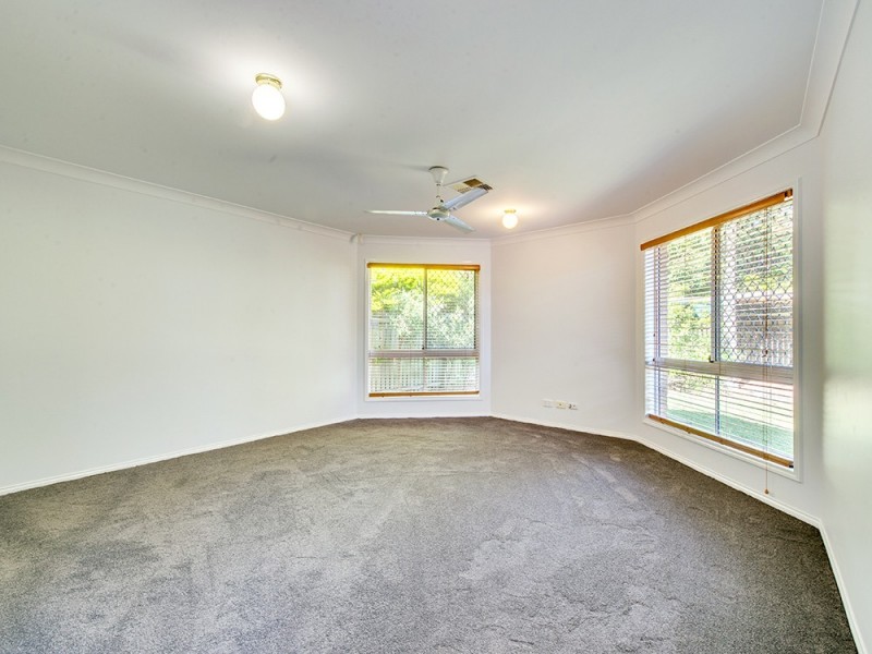 52 Laricina Cct, Forest Lake QLD 4078