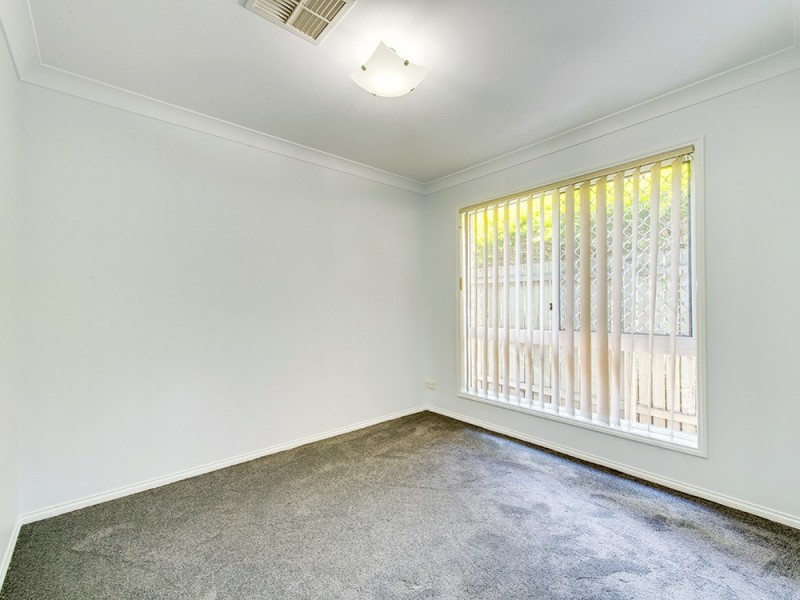 52 Laricina Cct, Forest Lake QLD 4078