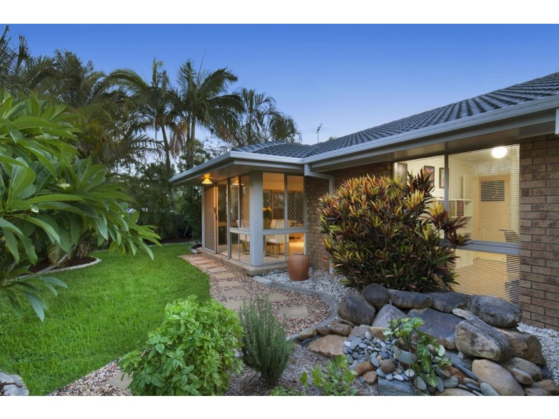 72 Oldfield Road, Sinnamon Park QLD 4073