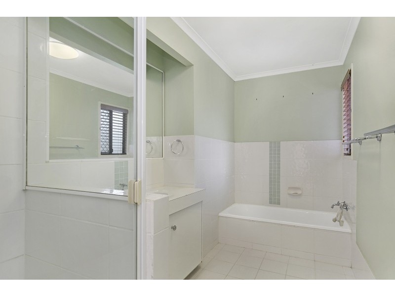 23 Flag Street, Jamboree Heights QLD 4074