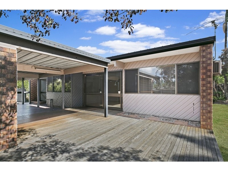 23 Flag Street, Jamboree Heights QLD 4074