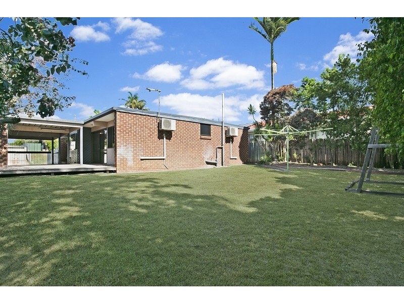 23 Flag Street, Jamboree Heights QLD 4074