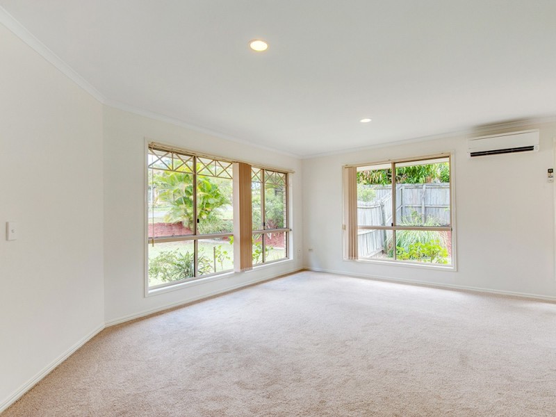 7 Princeton Pl, Forest Lake QLD 4078