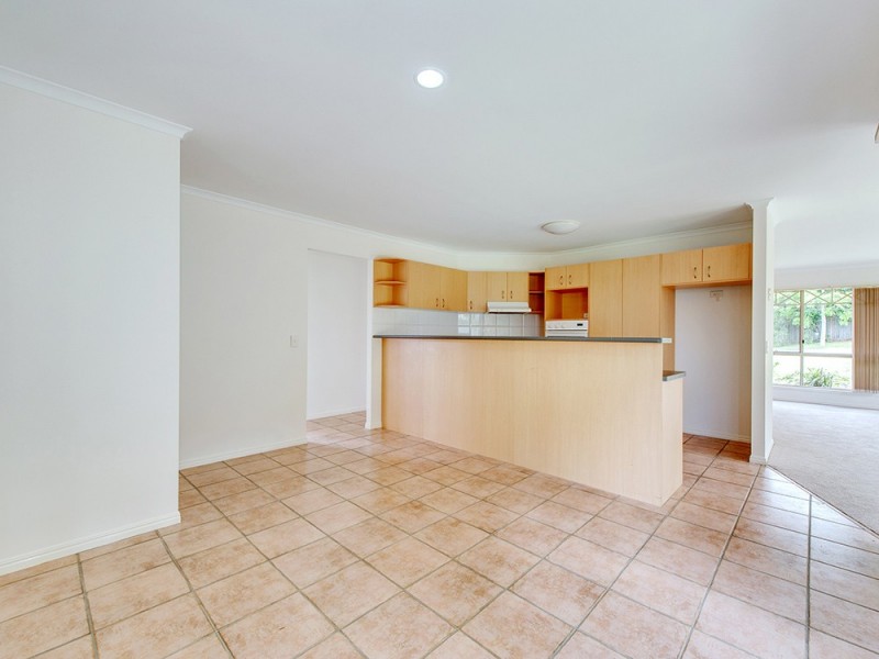 7 Princeton Pl, Forest Lake QLD 4078