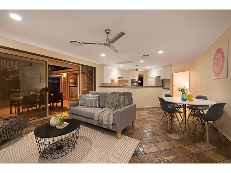 3 Tallawong Place, The Gap QLD 4061