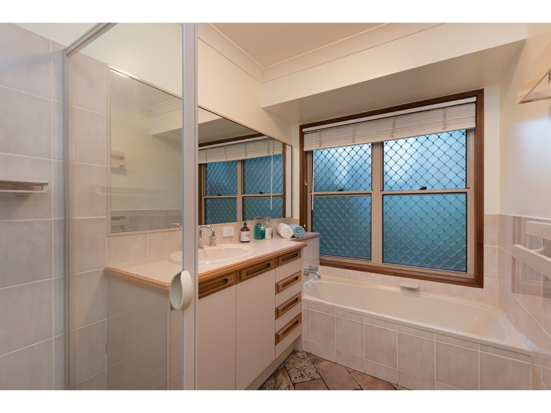 3 Tallawong Place, The Gap QLD 4061