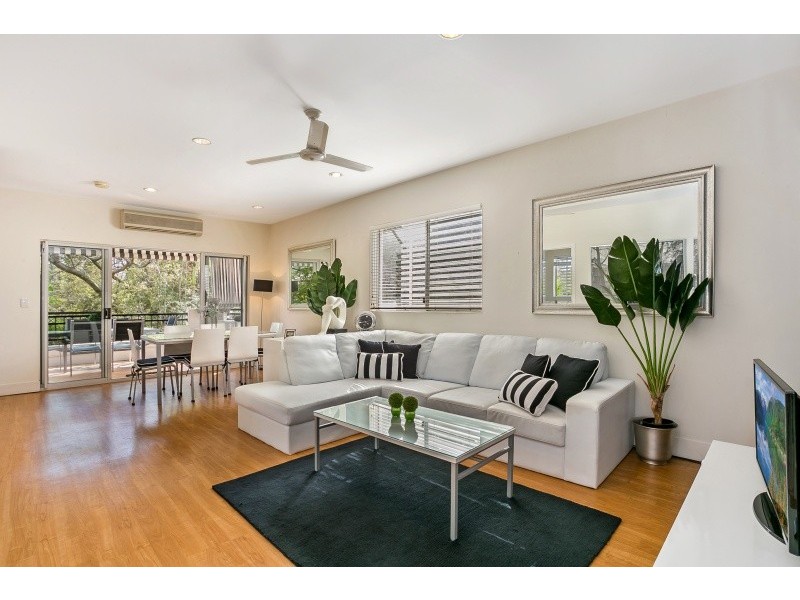 8/23 Bellevue Street, St Lucia QLD 4067